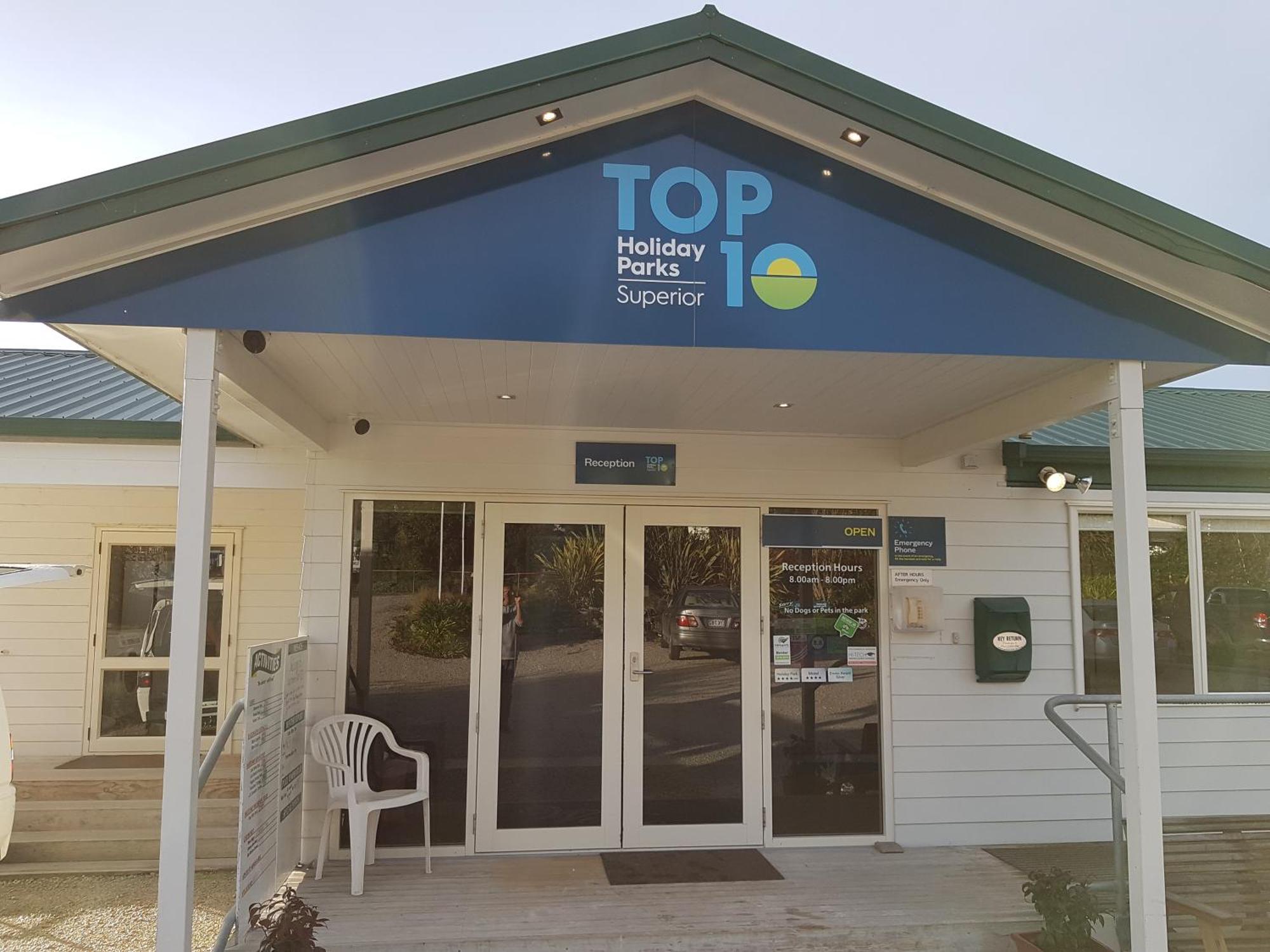 Waitomo Top 10 Holiday Park Waitomo Caves Bagian luar foto