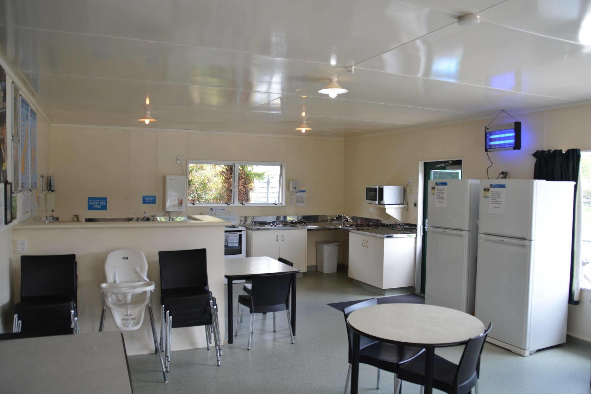 Waitomo Top 10 Holiday Park Waitomo Caves Bagian luar foto