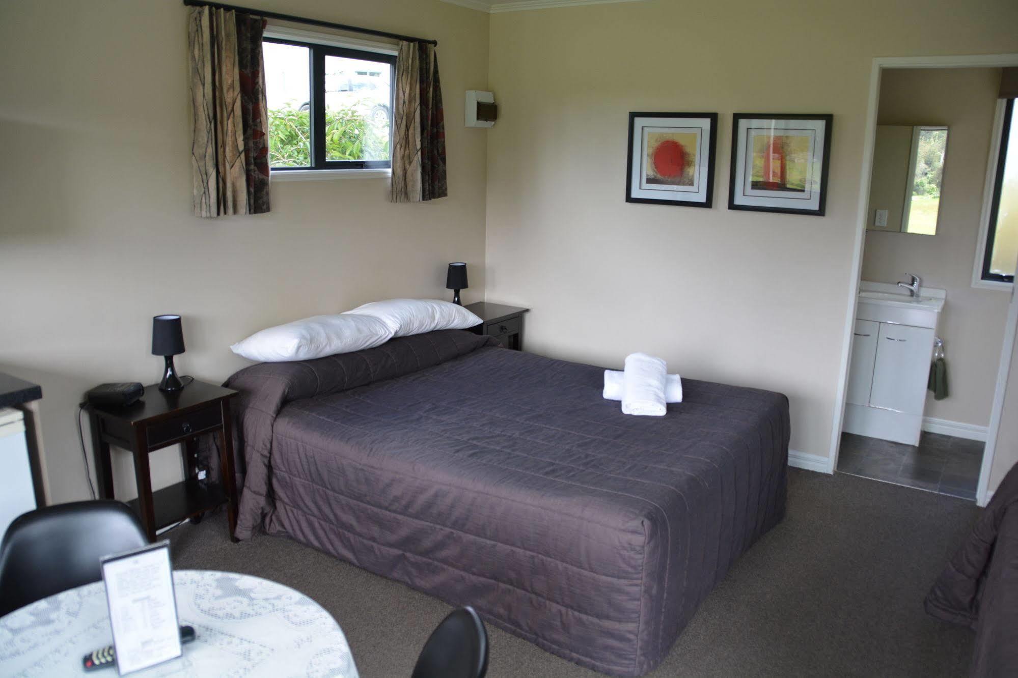 Waitomo Top 10 Holiday Park Waitomo Caves Bagian luar foto